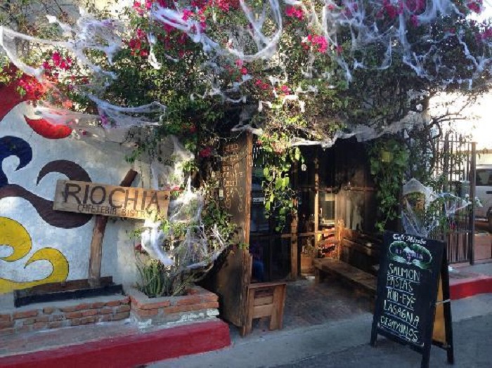 13.-Riochia7-La-Cabaña-del-Artista